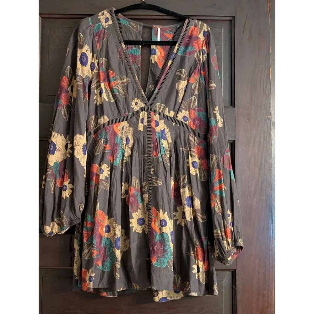 Free People Floral Mini Dress V-Neck Balloon Sleeve Crochet Trim Boho Gray Small - Picture 1 of 8